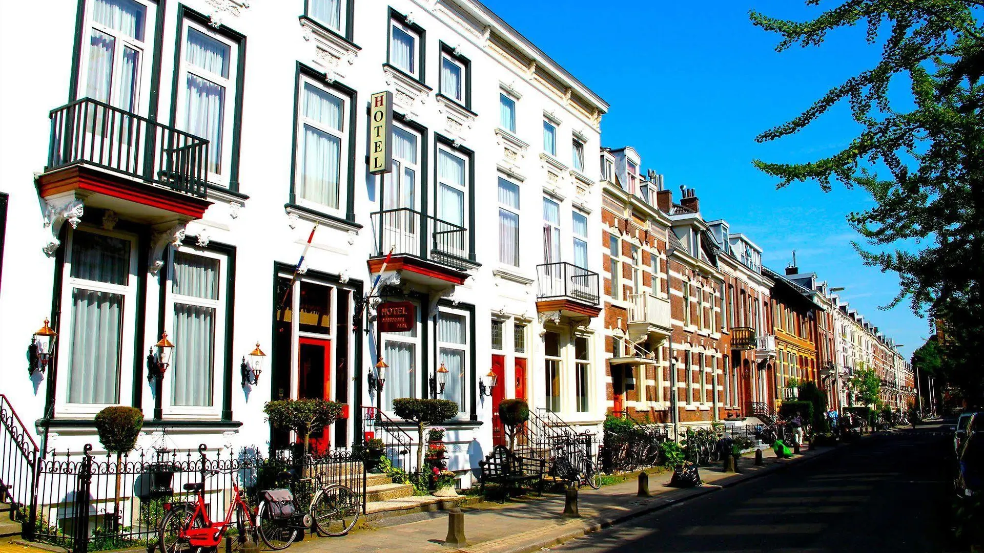 Hotel Oorsprongpark City Centre Utrecht 2*,